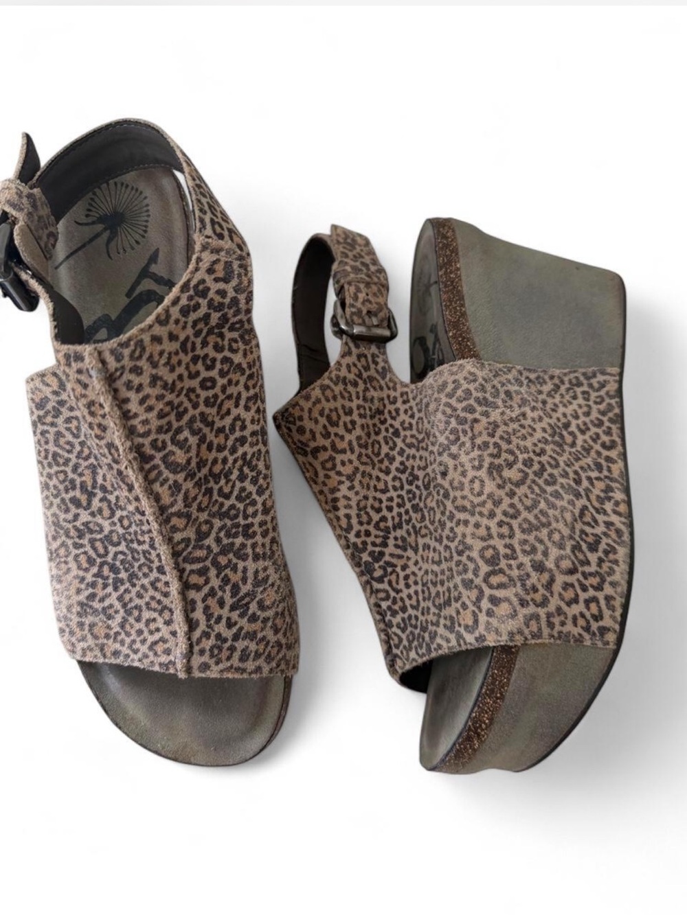 OTBT Size 8 leopard print wedges